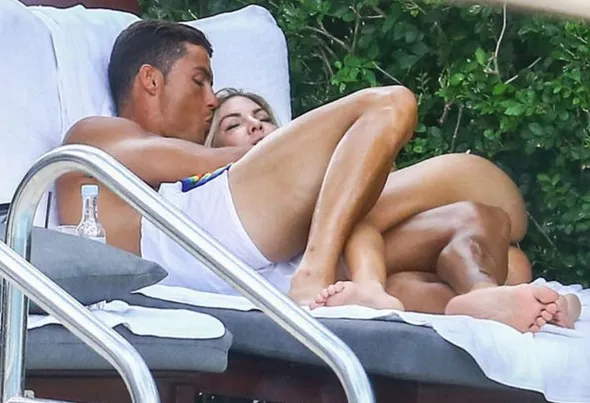 Ronaldo'nun yüzüne konan güve sosyal medyanın gündeminde!