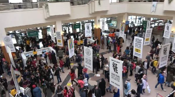 Binlerce kişi TÜYAP İstanbul Kitap Fuarı'na akın etti! İlginç görüntüler
