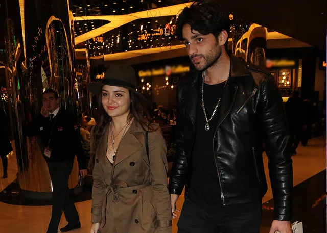 Hande Erçel de modaya uydu, mutfaktan kaçtı