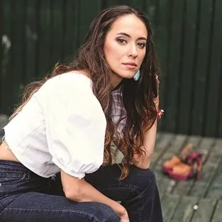 Duygu Sarışın Serena Sarıkaya'nın peşine düştü