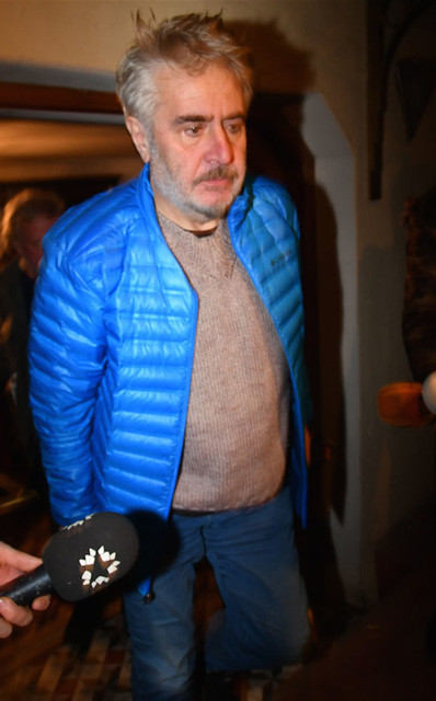 Uğur Yücel gazetecileri azarladı: Siz kimsiniz lan?