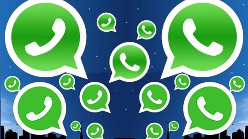 Kasabasını WhatsApp ile yöneten vali hapis cezasına çarptırıldı