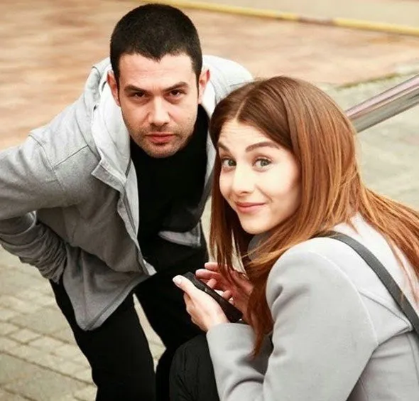 Keremcem 15 yaş küçük sevgilisi İlay Erkök ile gecelerde