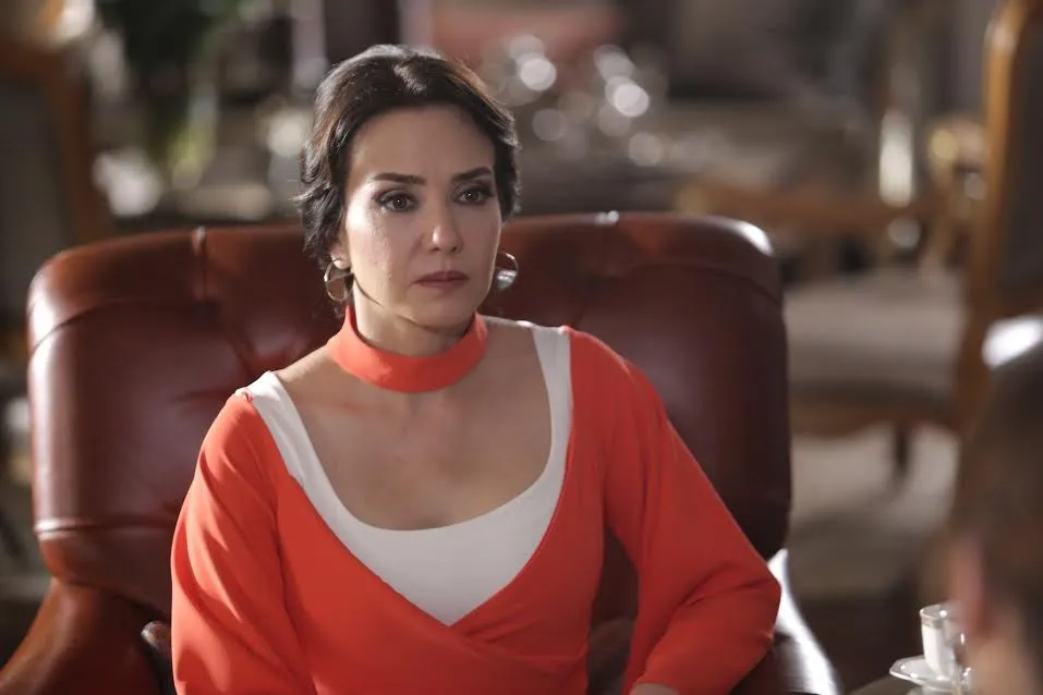Deniz Uğur Kırgın Çiçekler'in kadrosunda