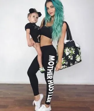 Instagram'ın en fit annesi