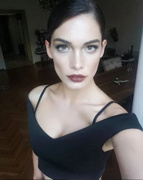 Adriana Lima ile beraber olan Metin Hara'nın eski sevgilileri...