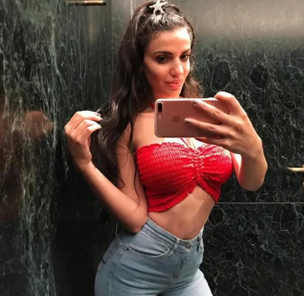 Türk playboy kızı Elif Çelik Meksika'da gözaltına alındı!