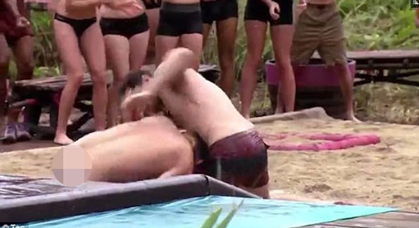 Survivor'da şortu düşen yarışmacı şampiyon oldu