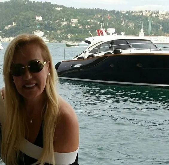 Vatan Şaşmaz cinayetinde Filiz Aker'in eline dikkat! İşte o detay...