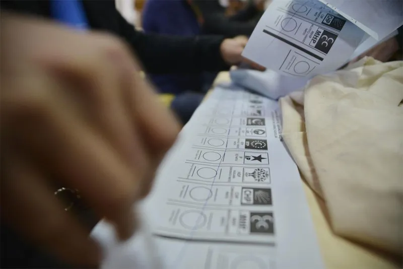 Bu pazar seçim olsa kim kazanır işte partilerin son oy oranları
