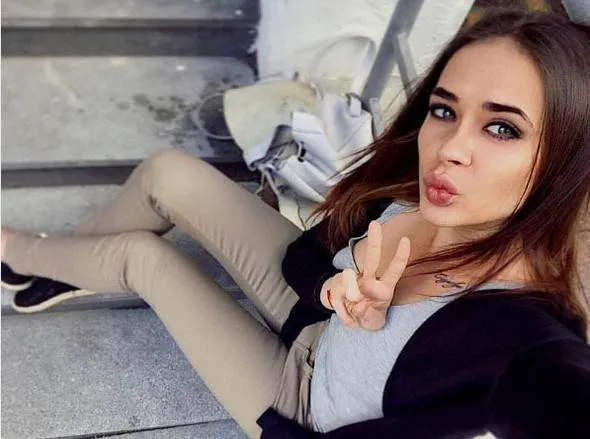 Sokağın ortasında seks yapan kadınlara hapis