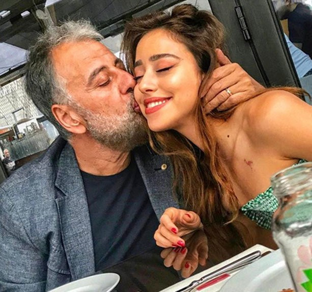 Hamdi Alkan sosyal medyayı sallayan kızı Zeynep Alkan'a resti çekti