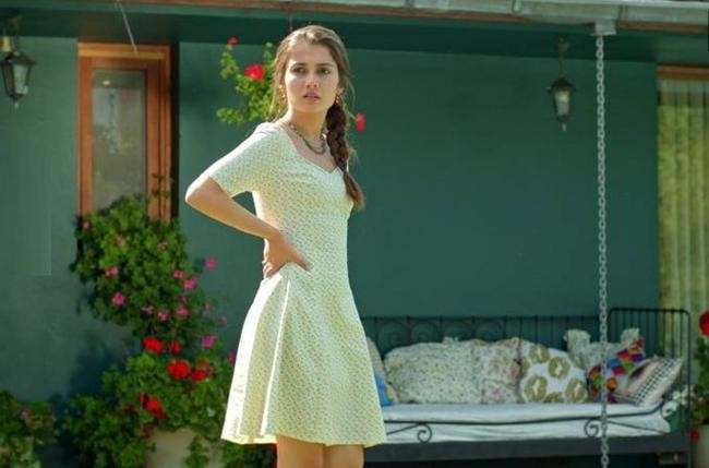 Ver Elini Aşk Ayperi Sevda Erginci kimdir? Yaşı sizi çok şaşırtacak