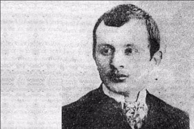 Öldükten sonra testereyle başı kesilen talihsiz kalemimiz Ömer Seyfettin