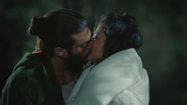 Erkenci Kuş'ta Can ile Sanem yakınlaştı sosyal medya sallandı