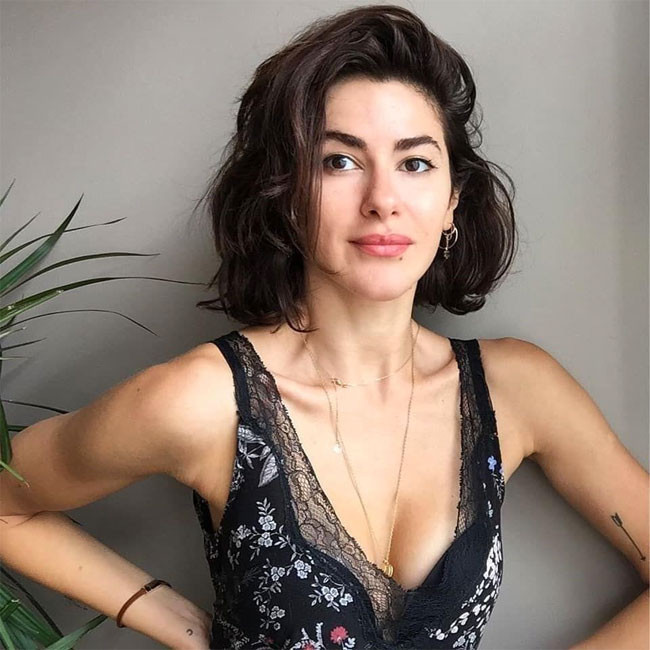 Nesrin Cavadzade: Yemin ederim ben de lahmacun yiyorum