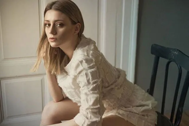 Gizem Karaca alkolü fazla kaçırıp kovuldu!