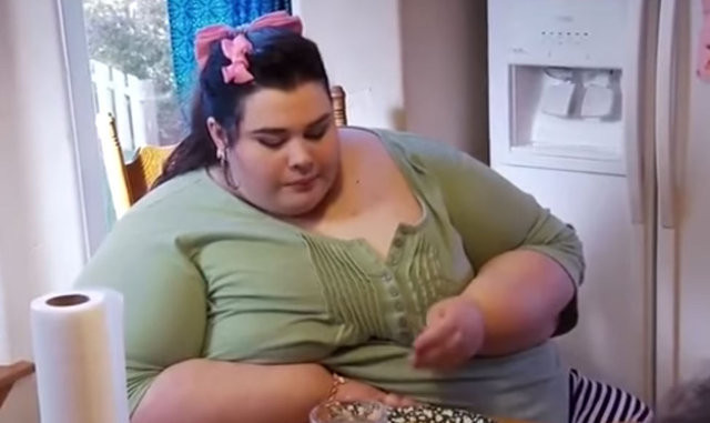 Şişmansın diyenlere inat 200 kilo veren genç kızın inanılmaz değişimi