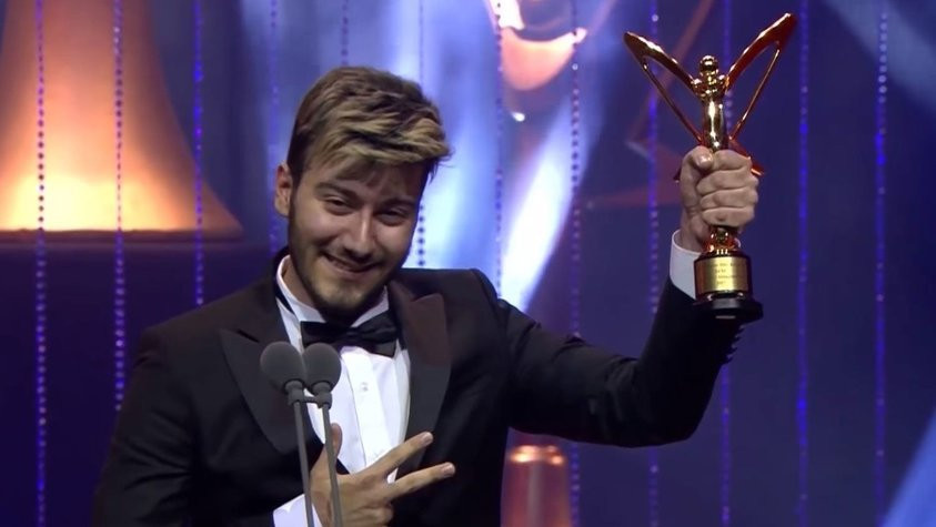 Enes Batur kimdir? Enes Batur'un filmi Hayal mi Gerçek mi ne kadar izlendi?