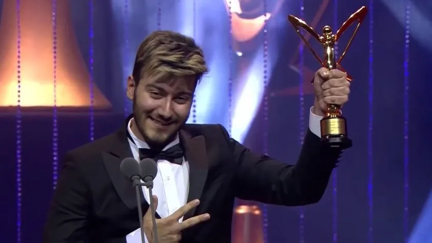 Enes Batur kimdir? Enes Batur'un filmi Hayal mi Gerçek mi ne kadar izlendi?