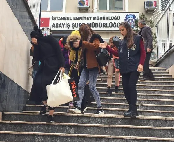 İstanbul'da büyük fuhuş operasyonu! 134 kadın kurtarıldı