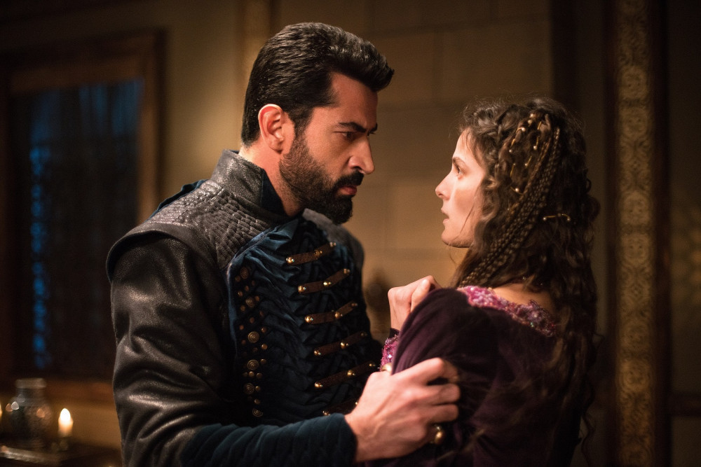 Mehmed Bir Cihan Fatihi'nde Eleni'nin planı ne?