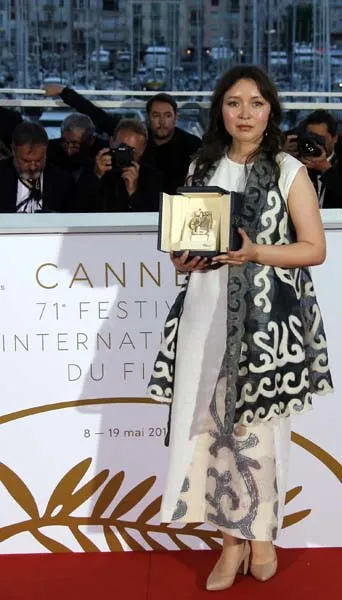 Cannes'a Asia Argento damga vurdu: Tecavüze uğradım!