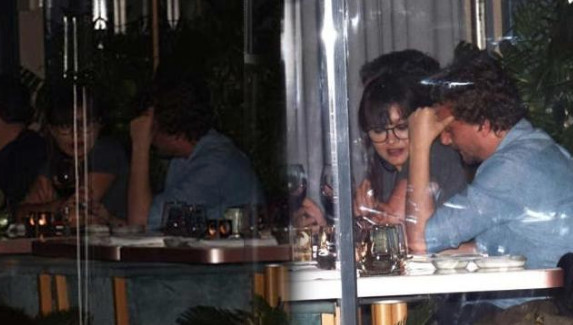 Nurgül Yeşilçay yeni aşkıyla sabaha kadar eğlendi