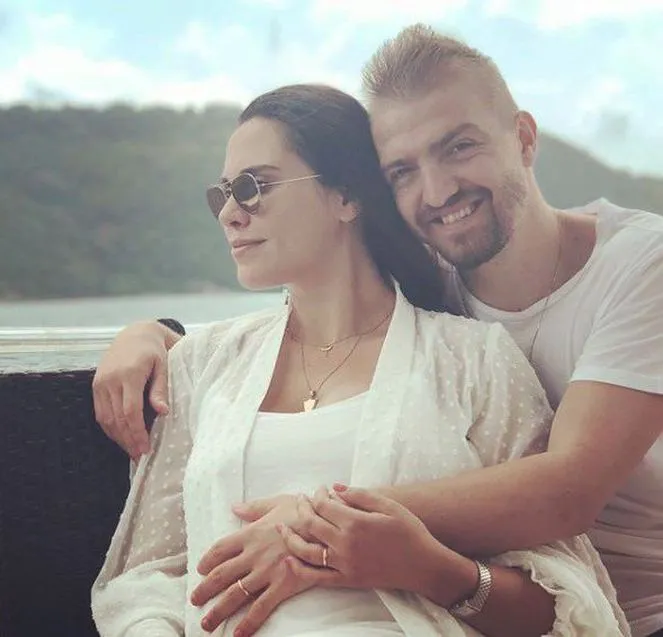 Asena, Caner Erkin ve Şükran Ovalı'yı kıskandı mı?