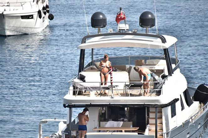 Pınar Altuğ ve Yağmur Atacan sezonu açtı