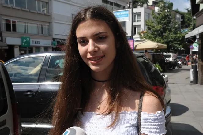 Derin Talu'dan Cem Yılmaz yorumu