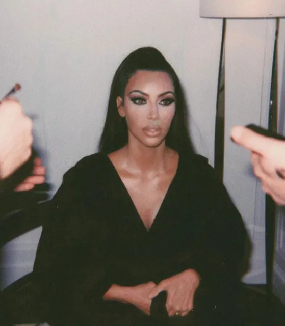 Kim Kardashian'ın transparan kıyafetine eleştiri yağmuru