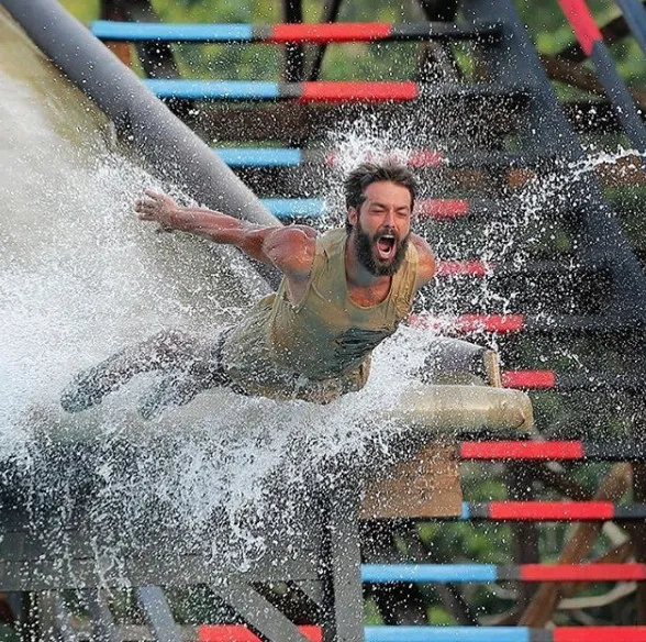 O iki isim aşk mı yaşıyor? Survivor'da bir aşk daha!