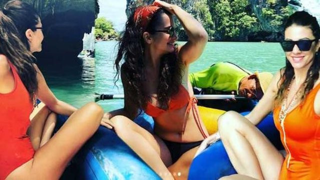 Başak Dizer Kıvanç'sız tatilde