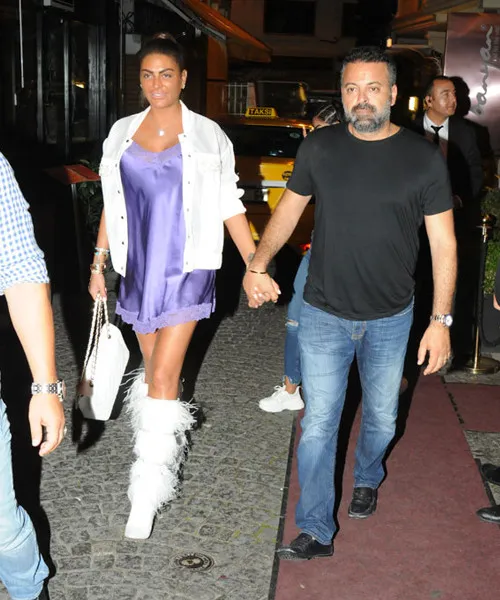 Dünyaca ünlü şarkıcı Nicki Minaj sosyetik güzel Süreyya Yalçın'ı taklit etti!