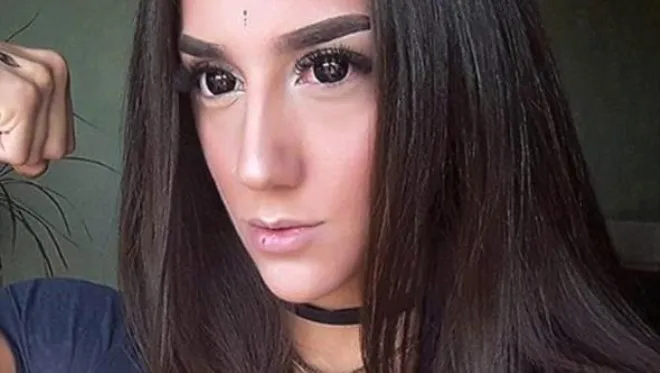 Azeri fitness modeli Bakhar Nabieva kaslarıyla Instagram'ı salladı
