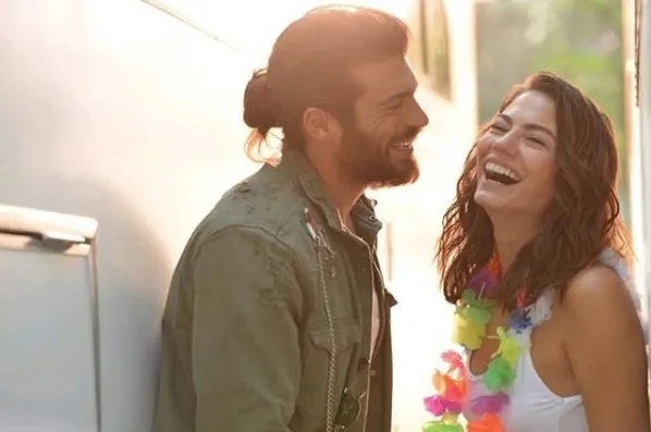 Can Yaman'ın yeni sevgilisi Rabia Yaman kimin eski nişanlısı çıktı?
