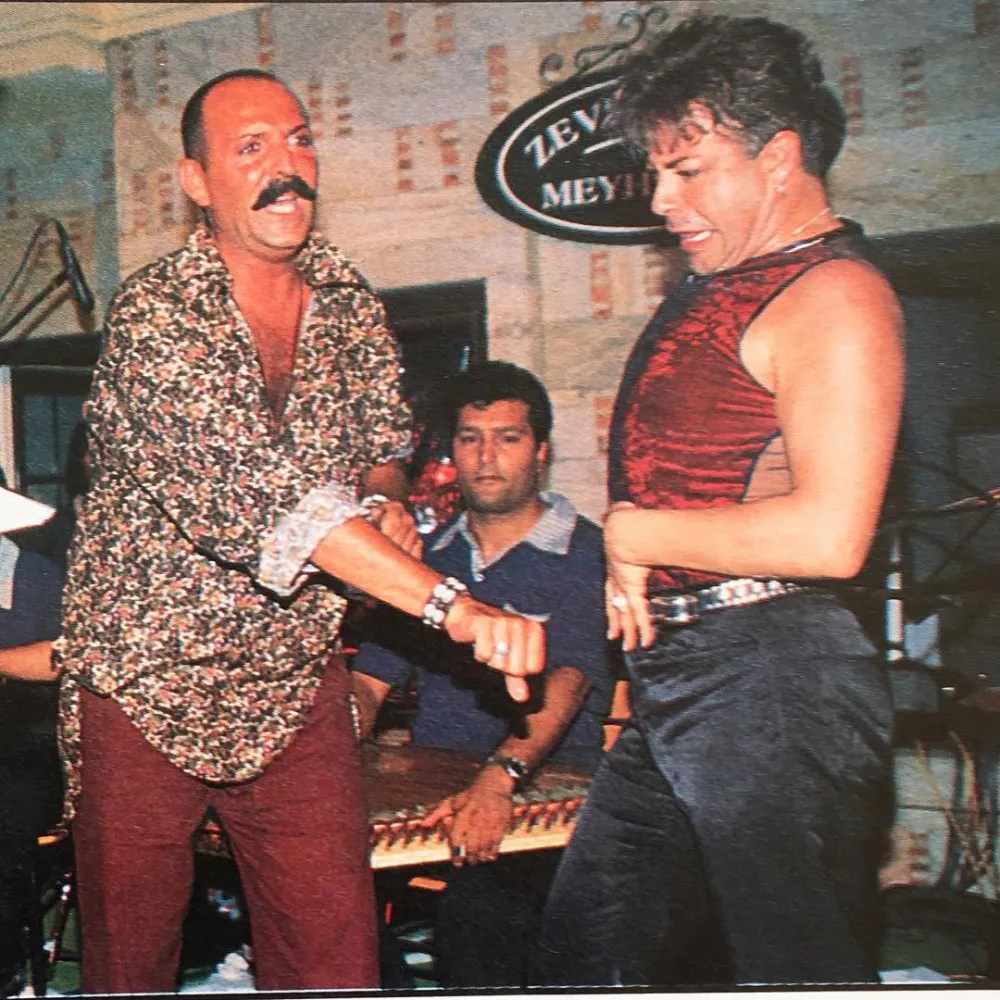 Cemil İpekçi ve Fatih Ürek'in olay dansı! İşte ünlülerimizin kirli çamaşırları