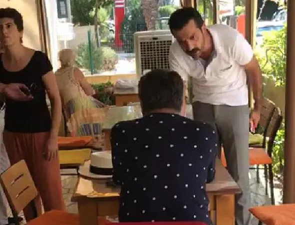 KKTC'de Barbaros Şansal'a büyük tepki: Burada ne işin var?