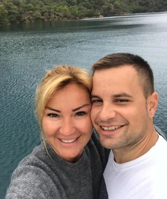 Pınar Altuğ'dan gelen tepkilere cevap: Edepsiz bir şey göremiyorum