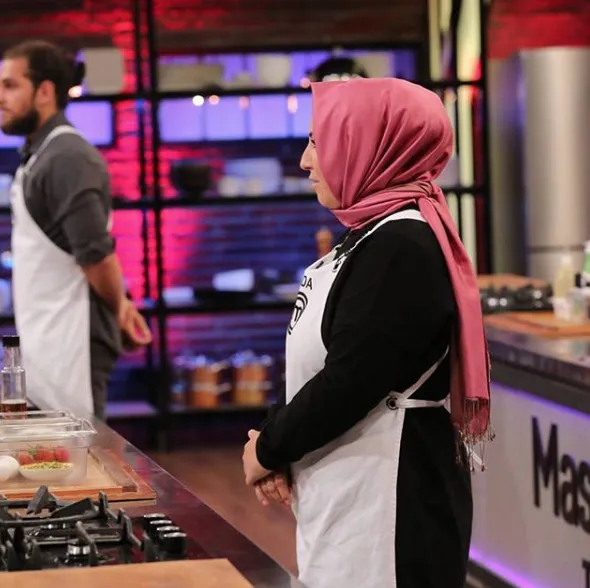 Masterchef'ten elenen Eda veda mesajında Mehmet şefe teşekkür etmedi
