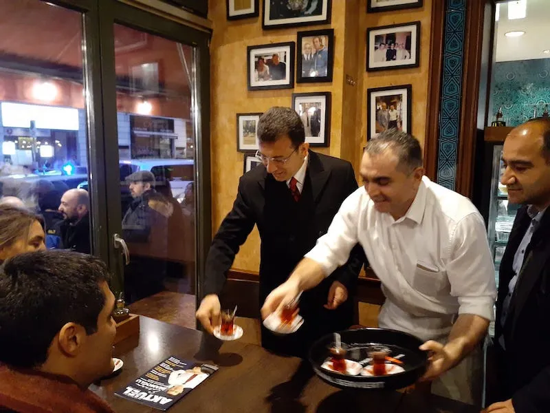 Berlin'de İmamoğlu ile Killa Hakan'ın ilginç diyaloğu