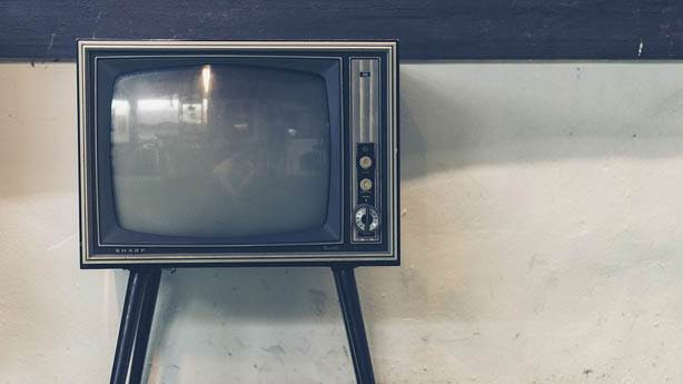 İlknur Soydaş 1990'ların efsane Karabiberim klibinde ücretsiz oynamış