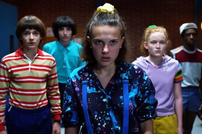 Stranger Things'teki Robin karakteriyle parlayan oyuncu bakın kim çıktı!
