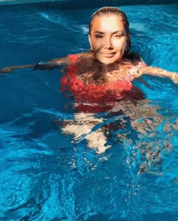 55'lik Yonca Evcimik genç kızlara taş çıkartıyor