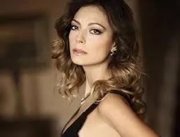 Özge Özder: Kanatlarım sırtımda yetiştim