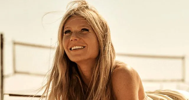Gwyneth Paltrow'un çırılçıplak yoga pozu olay oldu
