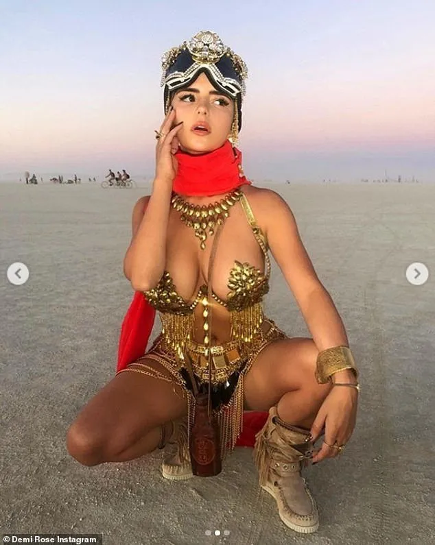 Demi Rose’un dansöz kıyafeti