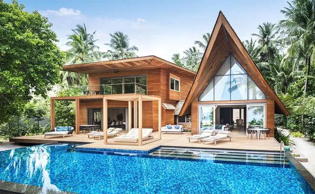 Berkay geceliği 27 bin 500 TL'ye Maldivler'de tatil yapıyor