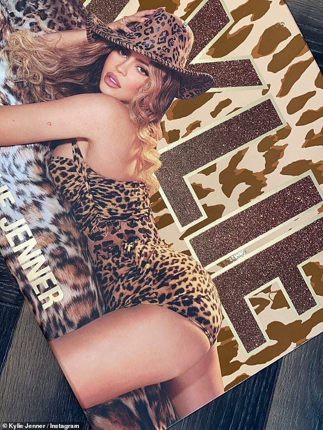 Milyarder Kylie Jenner leopar kadın oldu!